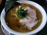 「ラうどん（太麺）：普通盛り　ニンニク入り」@ラーメン ヤスオの写真