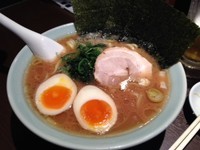 「ラーメン」@横浜家系らーめん いずみ家の写真