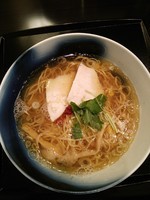 「塩らぁめん」@ラァメン家 69’N’ ROLL ONE 赤坂本店の写真