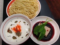 「【限定】マッシュルームつけ麺　９５０円」@自家製麺SHINの写真