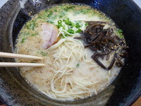 「とんこつラーメン（550円）」@九州食屋の写真