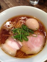 「醤油拉麺700円」@創作麺工房 鳴龍の写真