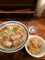 「煮干しそば、炊き込み御飯」@中華そば しば田の写真