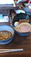「つけ麺（大盛）＋燻製卵＋のり増し」@兎に角 亀有店の写真