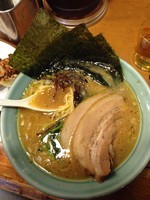 「角煮ラーメン」@横浜家 岡野町店の写真