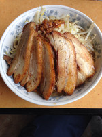 「小豚ラーメン➕中盛（サービス）」@常勝軒 千葉本店の写真