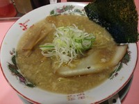 「秘蔵しょうゆとんこつめん」@麺屋 てっぺんの写真