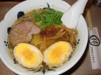 「梅しおらーめん　700円＋双子の味玉　100円」@与ろゐ屋の写真