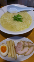 「塩らぁめん　大盛り　８５０円　　（麺硬め）」@爆じゅう餃子 餃点の写真