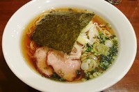 「らぁめん・醤油680円＋チャーシュー１枚」@ジュンタの写真