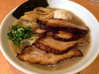 「特製濃厚ラーメン＋肉２枚 1220円」@麺家 一鶴の写真