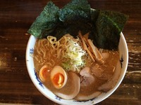 「特製背脂濃厚味噌らあめん￥850円（大盛サービスCP）」@東京背脂 銀の豚の写真