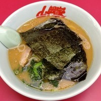 「醤油ラーメン」@ラーメン山岡家 滝川店の写真