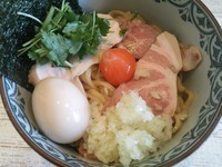 「特製 濃厚たまごのまぜそば （131201）」@中華そば 四つ葉の写真