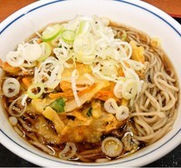 「かき揚げそば（400円）」@いろり庵きらく 高田馬場店の写真