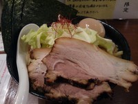 「濃厚中華そば　白（大盛り）　＋味玉：サービス券」@New old style ゆいが 三郷店の写真