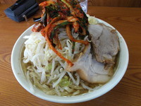 「ラーメン（ヤサイニンニク）＋キムチ」@ラーメン二郎 亀戸店の写真