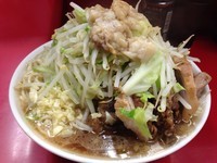 「大豚入ラーメン（850円）アブラニンニクマシ」@ラーメン二郎 中山駅前店の写真