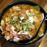 「野菜盛りらぁ麺 醤油」@らぁめん銀波露 江別本店の写真