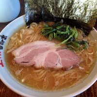 「らーめん650円　男のつまみ100円　サービスライス50円」@横浜らーめん 上州田村家の写真