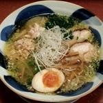 「上とりそば　８５０円」@らーめん天神下 大喜の写真