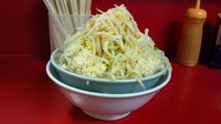 「小ラーメン 650円 野菜マシマシ ニンニクマシマシ カラメ」@ラーメン二郎 中山駅前店の写真