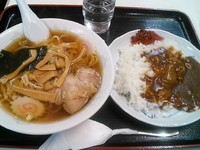 「ラーメンカレーセット ￥620」@食堂よしだやの写真