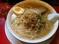 「こく旨味噌らーめん　800円」@味噌らーめん まる久の写真