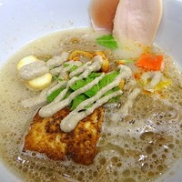 「キノコノベジソバ　840円」@ソラノイロ salt & mushroomの写真