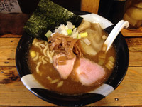 「煮干ラーメン 750円」@すごい煮干ラーメン凪 新宿ゴールデン街店 本館の写真