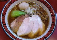 「中華そば750円＋しゃもチャーシュー2枚100円＋味玉」@中華そば 華丸の写真