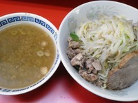 「小ラーメン700＋つけ麺150」@ラーメン二郎 上野毛店の写真
