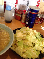 「キャベラー キャベツドカ盛り(別皿)」@らーめん 田中家の写真