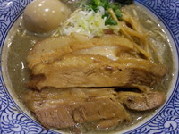 「濃厚煮干そば特製（９５０円）」@煮干中華ソバ 宮庵の写真