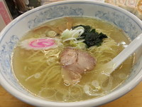 「塩ラーメン（３９０円）」@ぎょうざの満洲 大泉学園南口店の写真