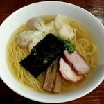 「特製ワンタン麺(白だし) ハーフ　８８０円」@八雲の写真