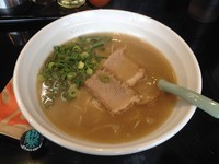 「とんこつらーめん＋替玉（￥600＋￥100）」@博多長浜らーめん 風び つきみ野店の写真