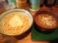 「つけそば二代目３００ｇ熱盛りチーズ」@群青の写真