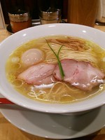 「味玉塩そば850円ビール600円＆つまみメンマ250円」@Japanese Soba Noodles 蔦の写真