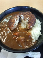 「チーズインハンバーグカレー（旨辛）580円」@吉野家 尾久橋通り舎人店の写真