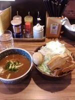 「カレーつけ麺ミニ+味玉 野菜多め」@ラーメン燈郎の写真