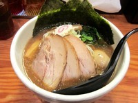 「つなスペ中華そば」@らぁ麺屋 つなぎの写真