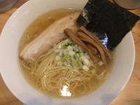 「白醤油らーめん（小）（690円）」@らーめん みき屋の写真