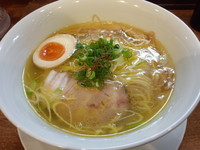 「塩らぁ麺(800円)」@麺や維新の写真