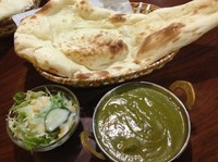 「日替わりカレー(ほうれん草)」@エベレストキッチン 横浜店の写真
