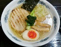 「龍ひげ塩らぁめん（海老油）680円」@龍のひげの写真