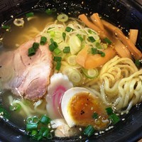 「旨塩ラーメン」@麺屋 華道の写真