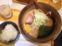 「味噌ラーメン 半ライス付き 790円」@テスタロッサカフェ 駒形店の写真