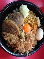 「まぜそば＋豚２枚」@麺屋 桐龍の写真