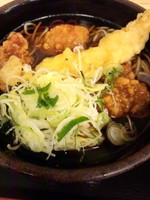 「唐揚げそば450円＋えび天（クーポン）」@ゆで太郎 新橋5丁目店の写真
